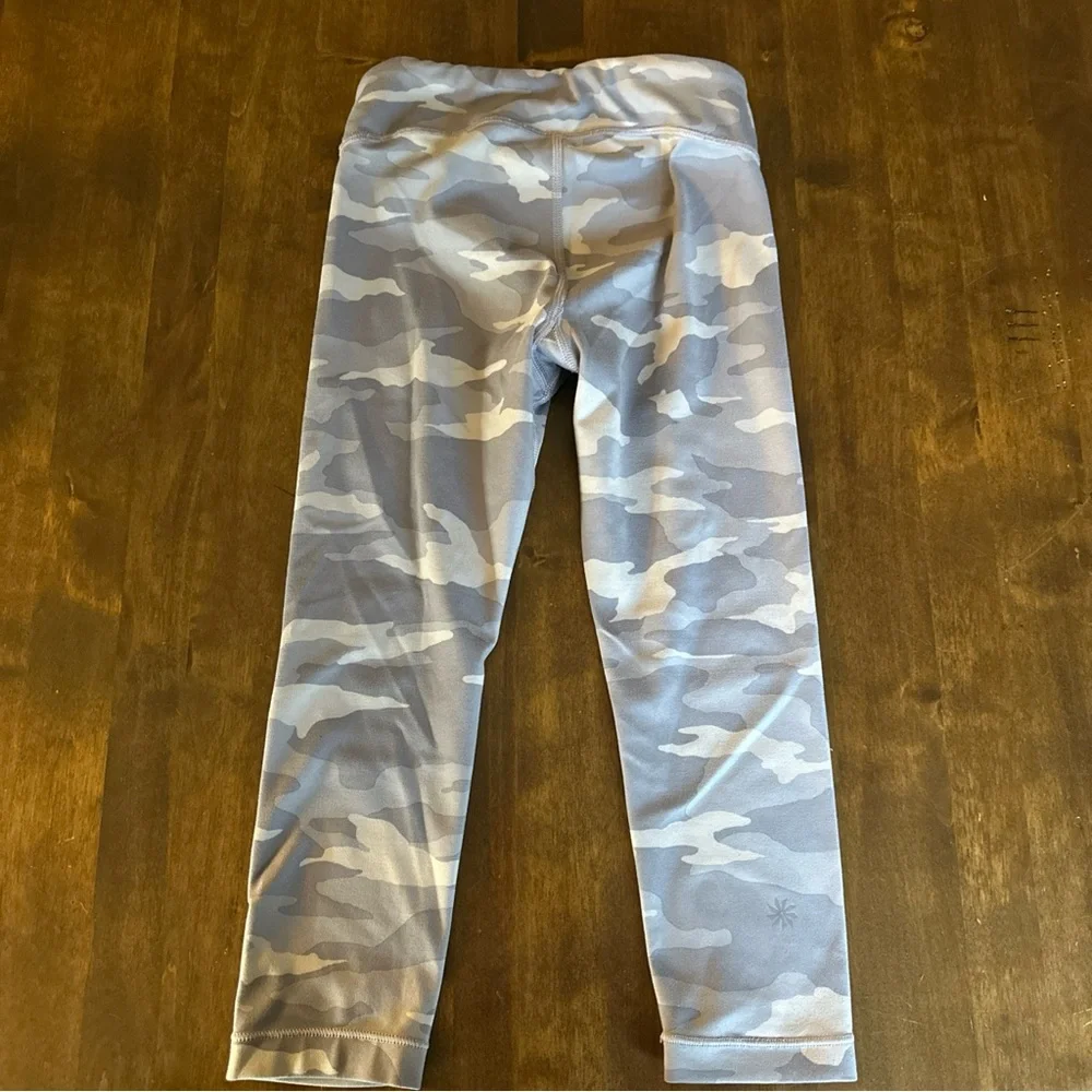 Athleta Girl Chit Chat Tight Legging Pant Purple Camo S/7 Dance School‎ Athletic